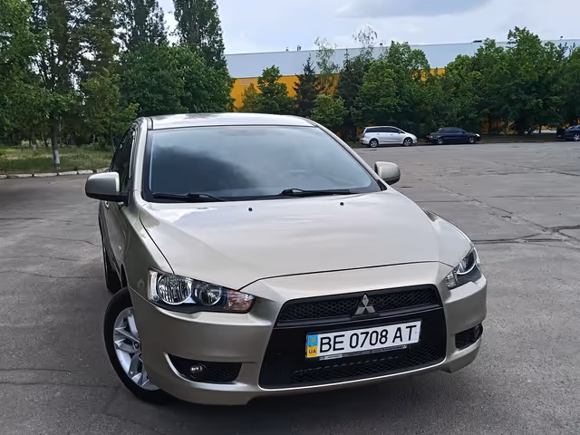 Mitsubishi Lancer - фото 2