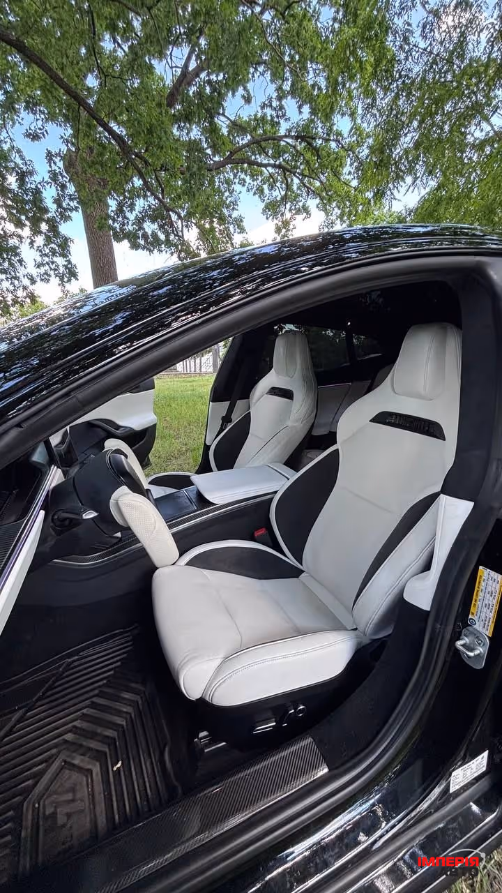 Tesla Model S - фото 11