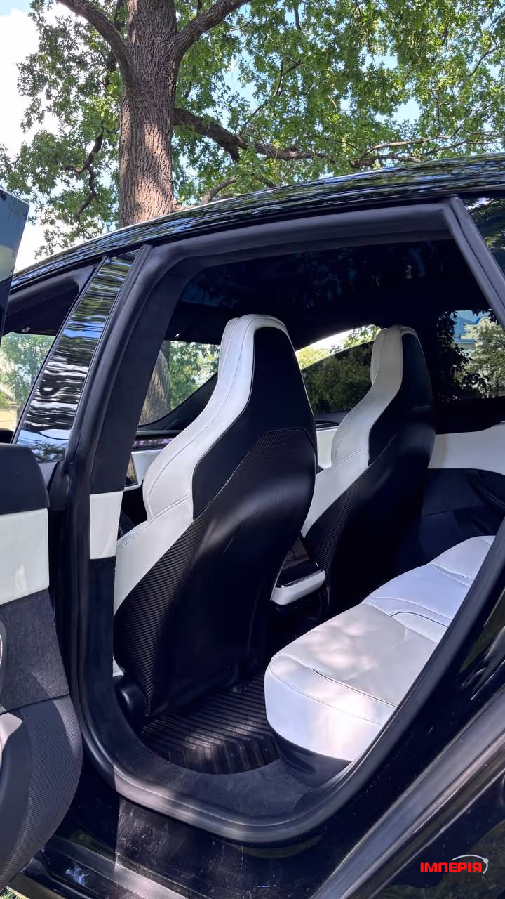 Tesla Model S - фото 9
