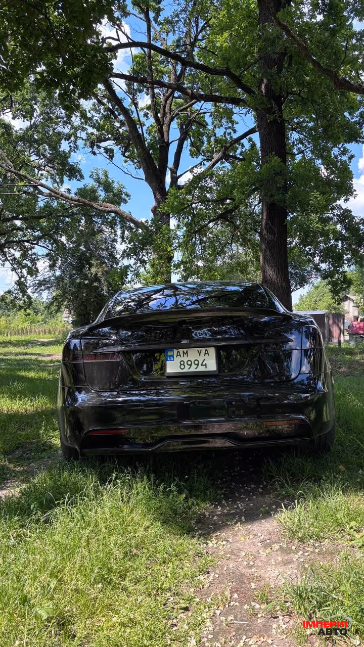 Tesla Model S - фото 35