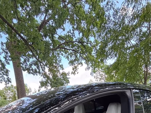 Tesla Model S - фото 3