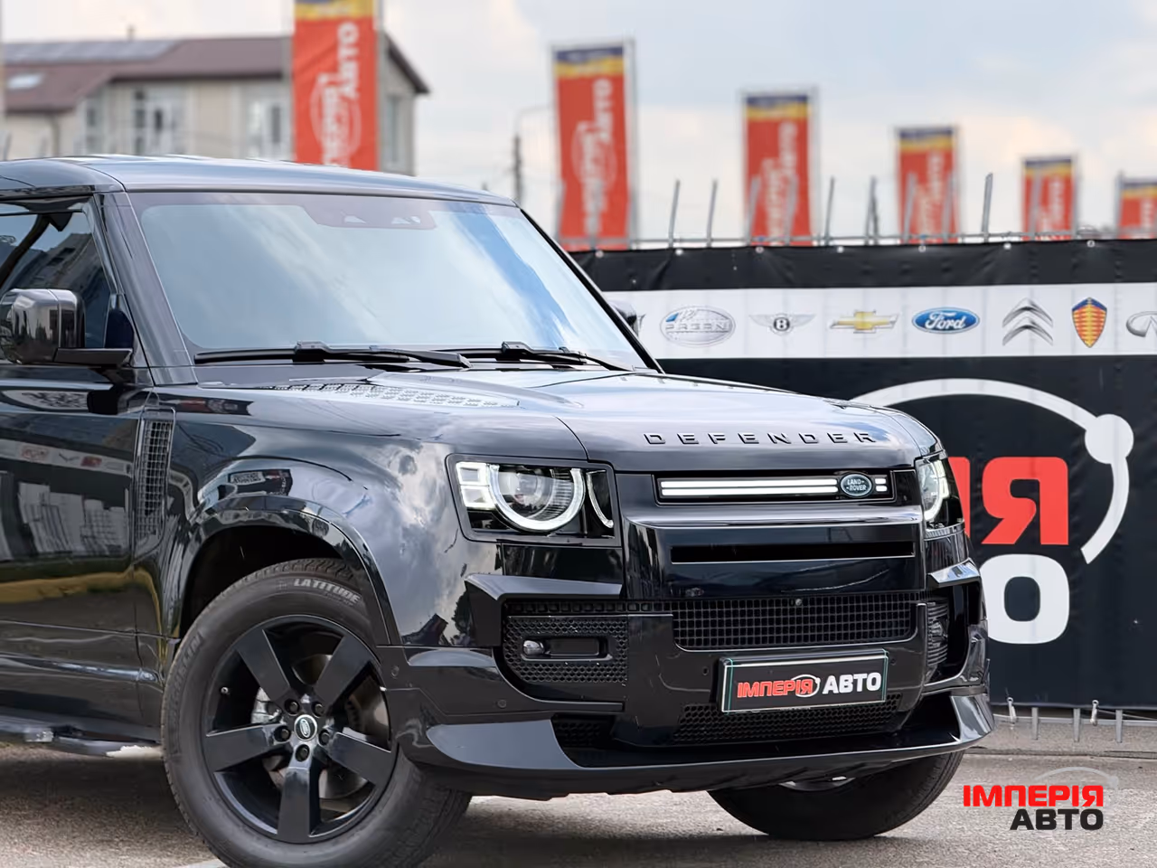 Land Rover Defender - фото 10
