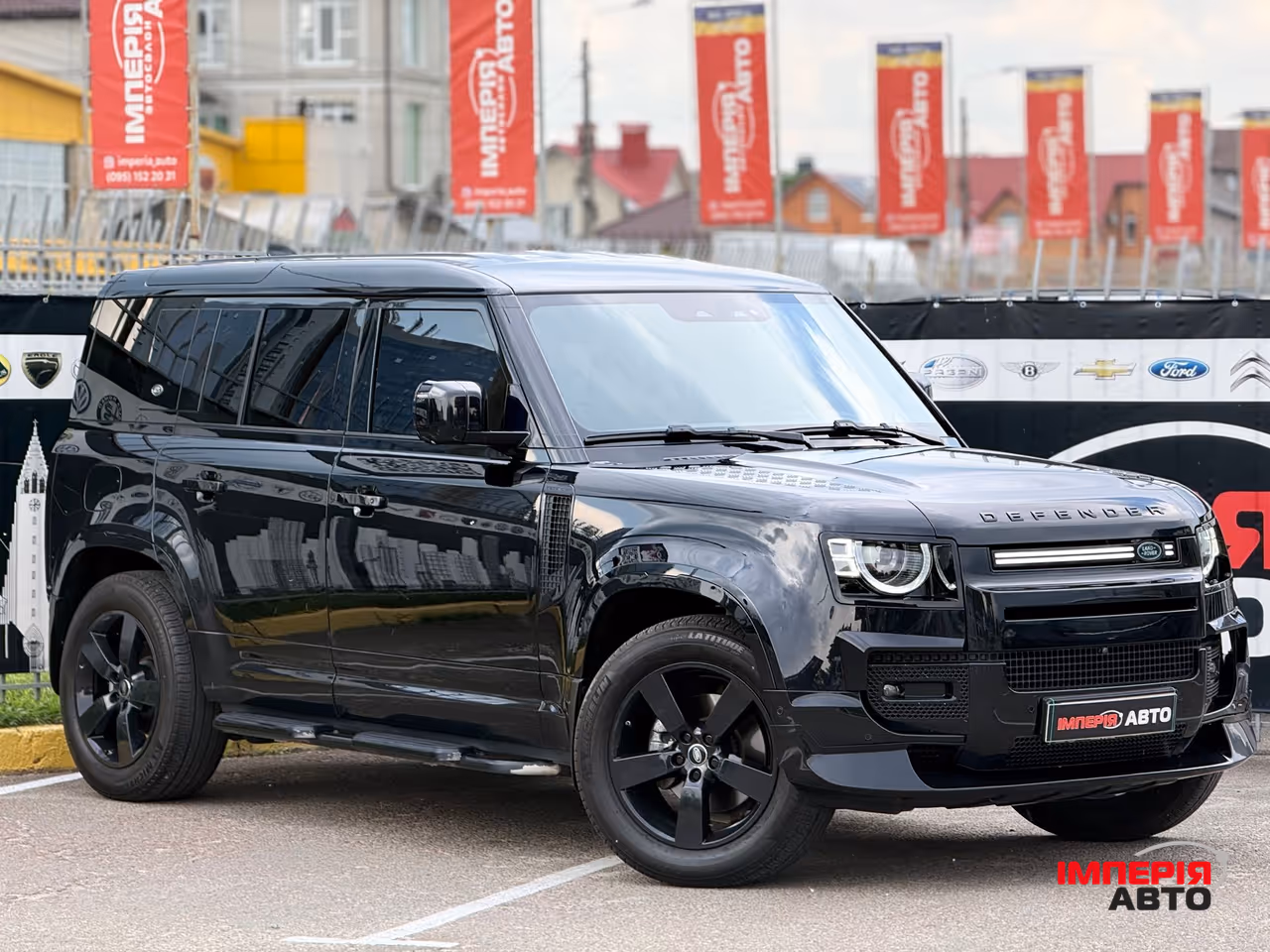 Land Rover Defender - фото 11