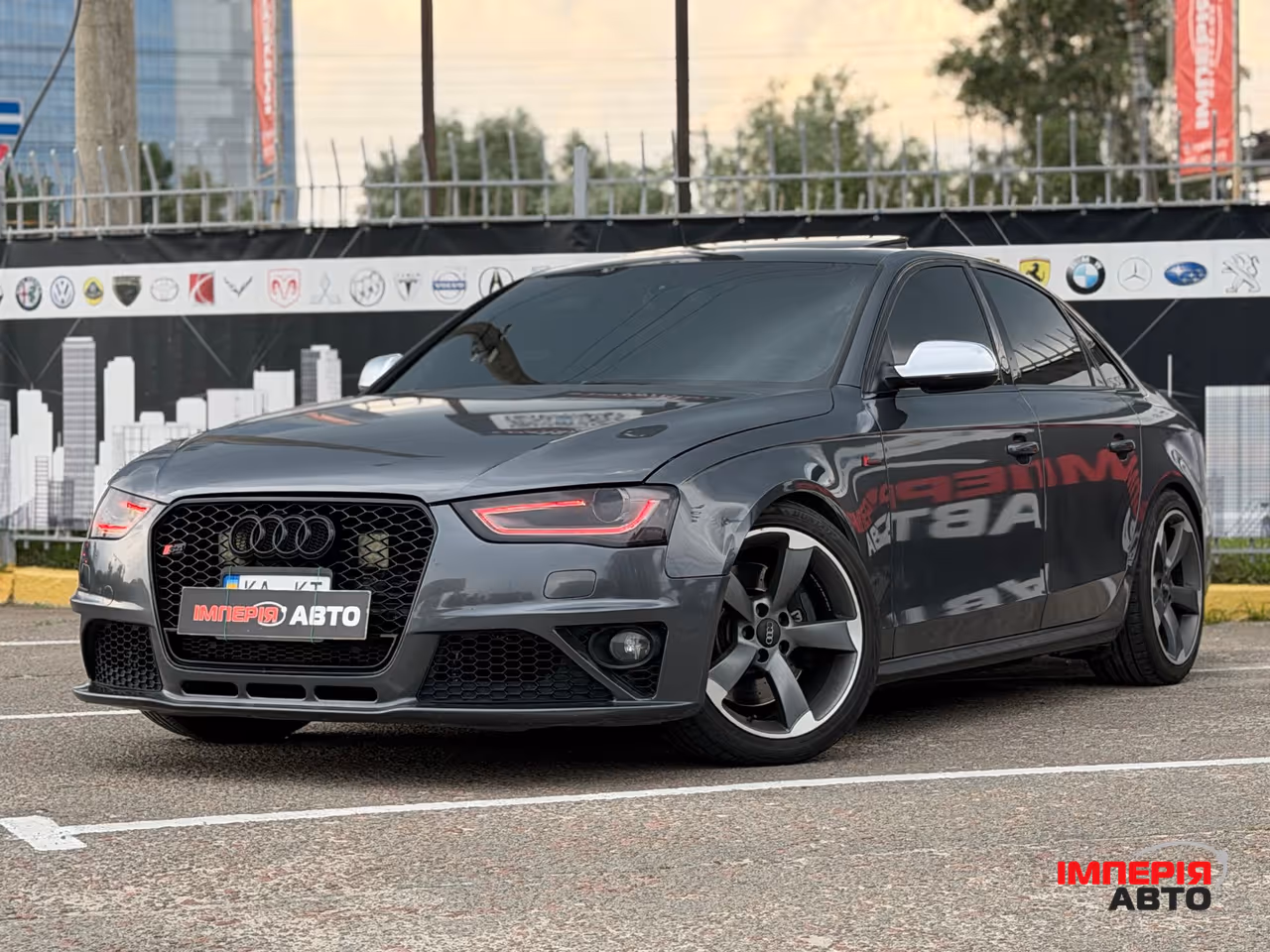 Audi S4 - фото 1