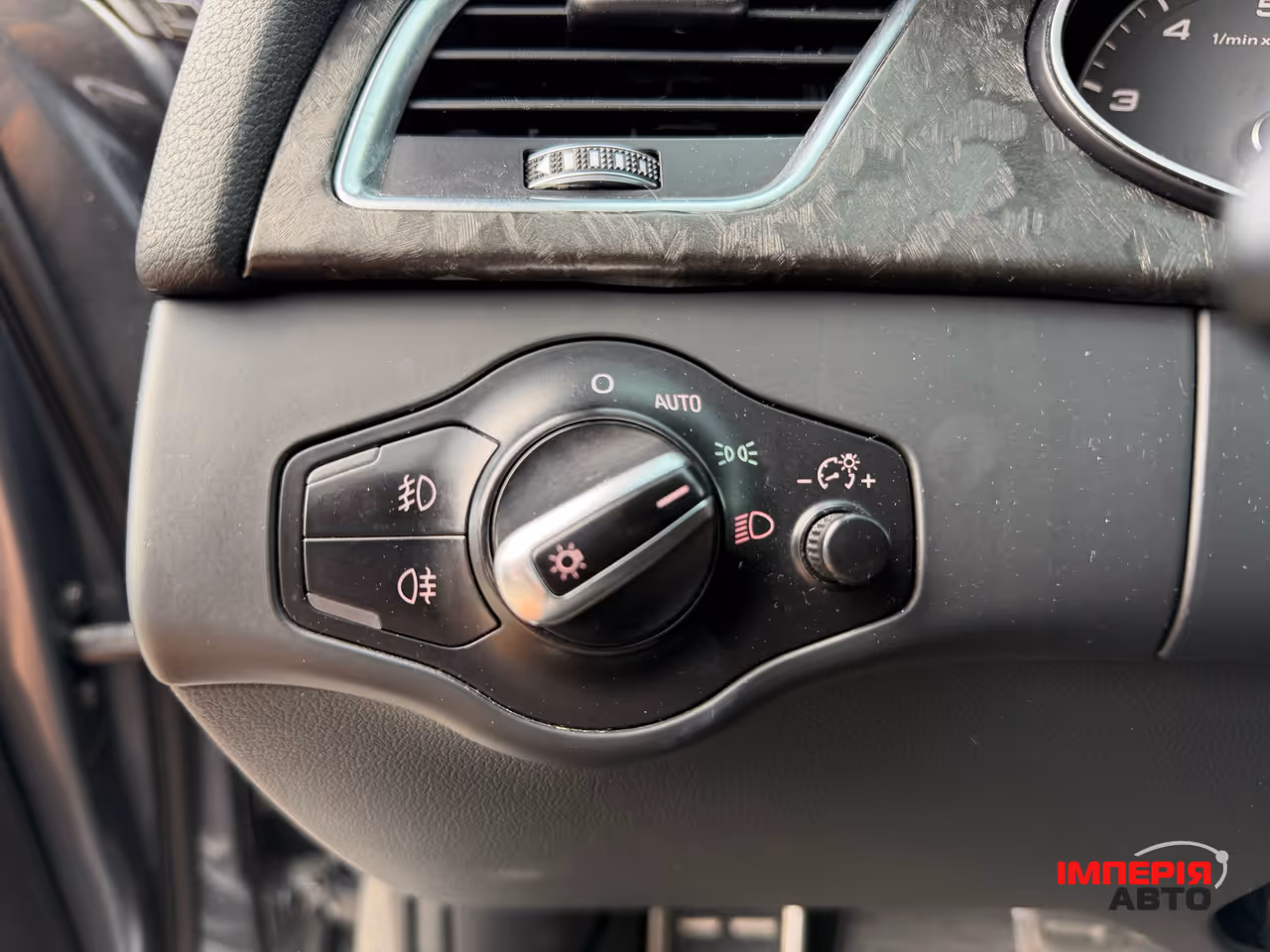 Audi S4 - фото 10