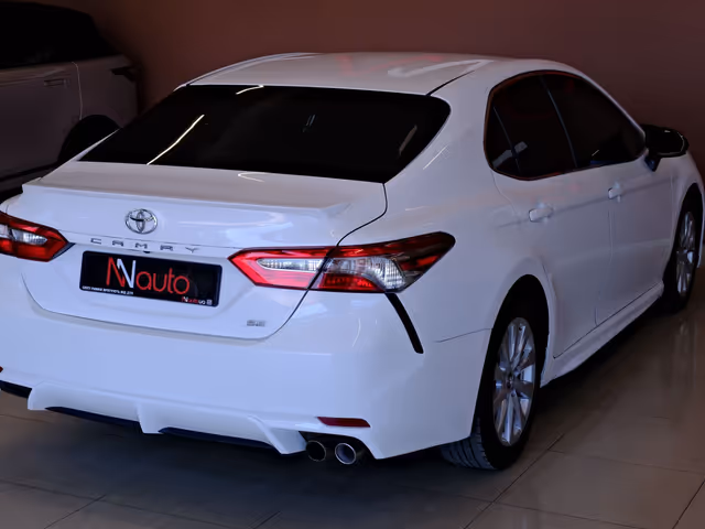 Toyota Camry - фото 5