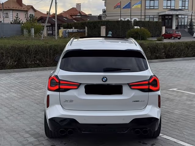 BMW X3 - фото 3