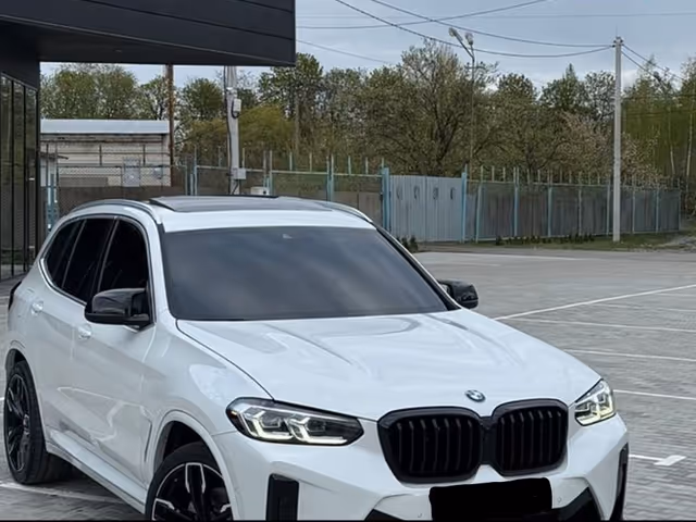 BMW X3 - фото 1