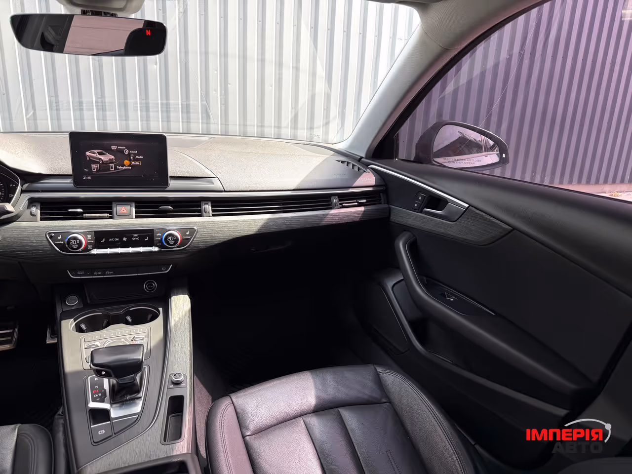 Audi A4 - фото 14