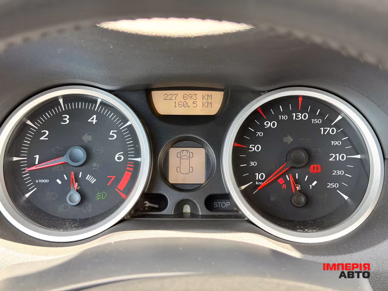 Renault Megane - фото 16
