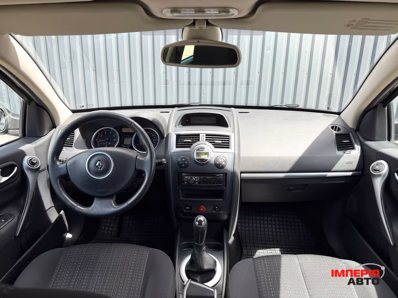 Renault Megane - фото 13