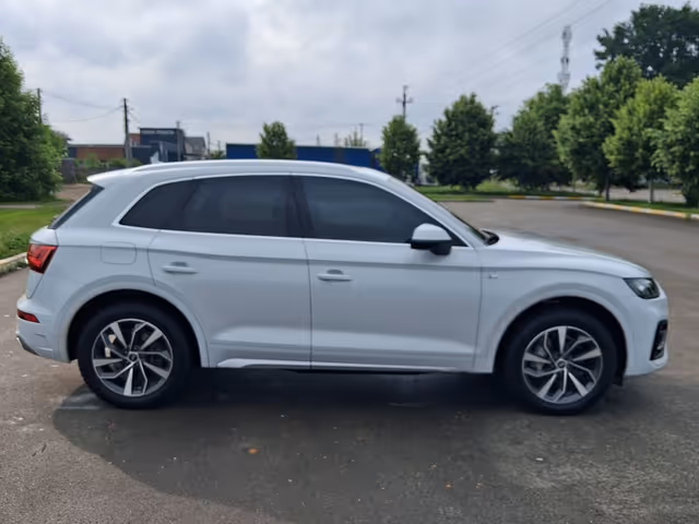 Audi Q5 Sportback - фото 5