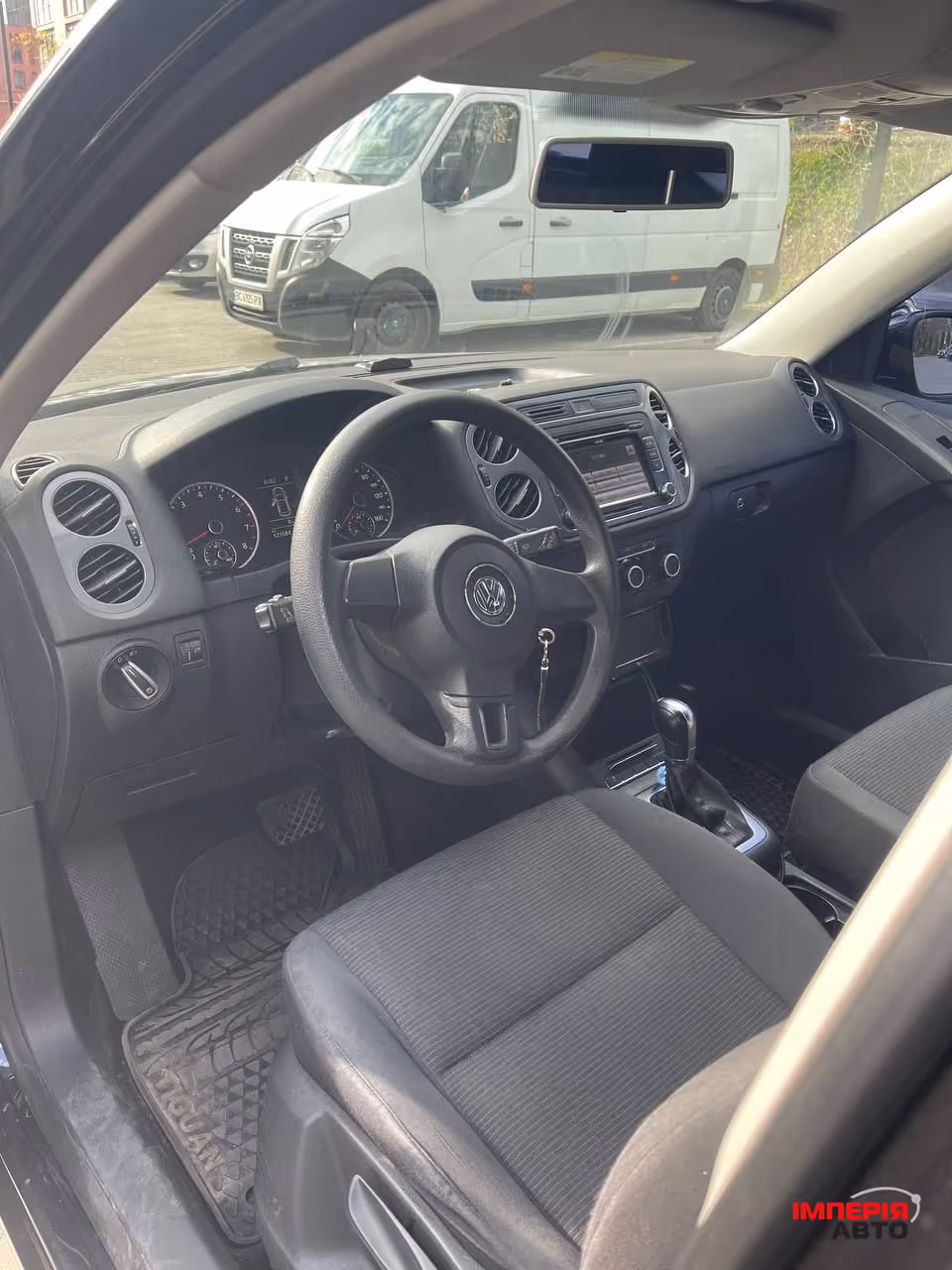 Volkswagen Tiguan - фото 6