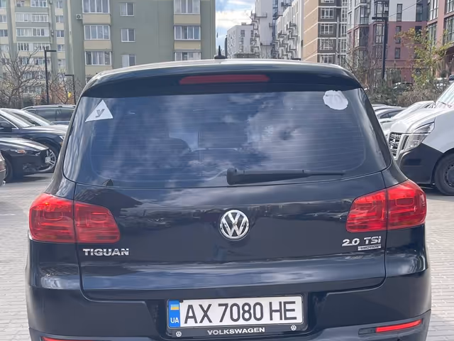 Volkswagen Tiguan - фото 4