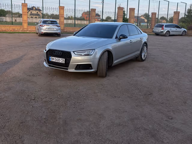 Audi A4 - фото 4