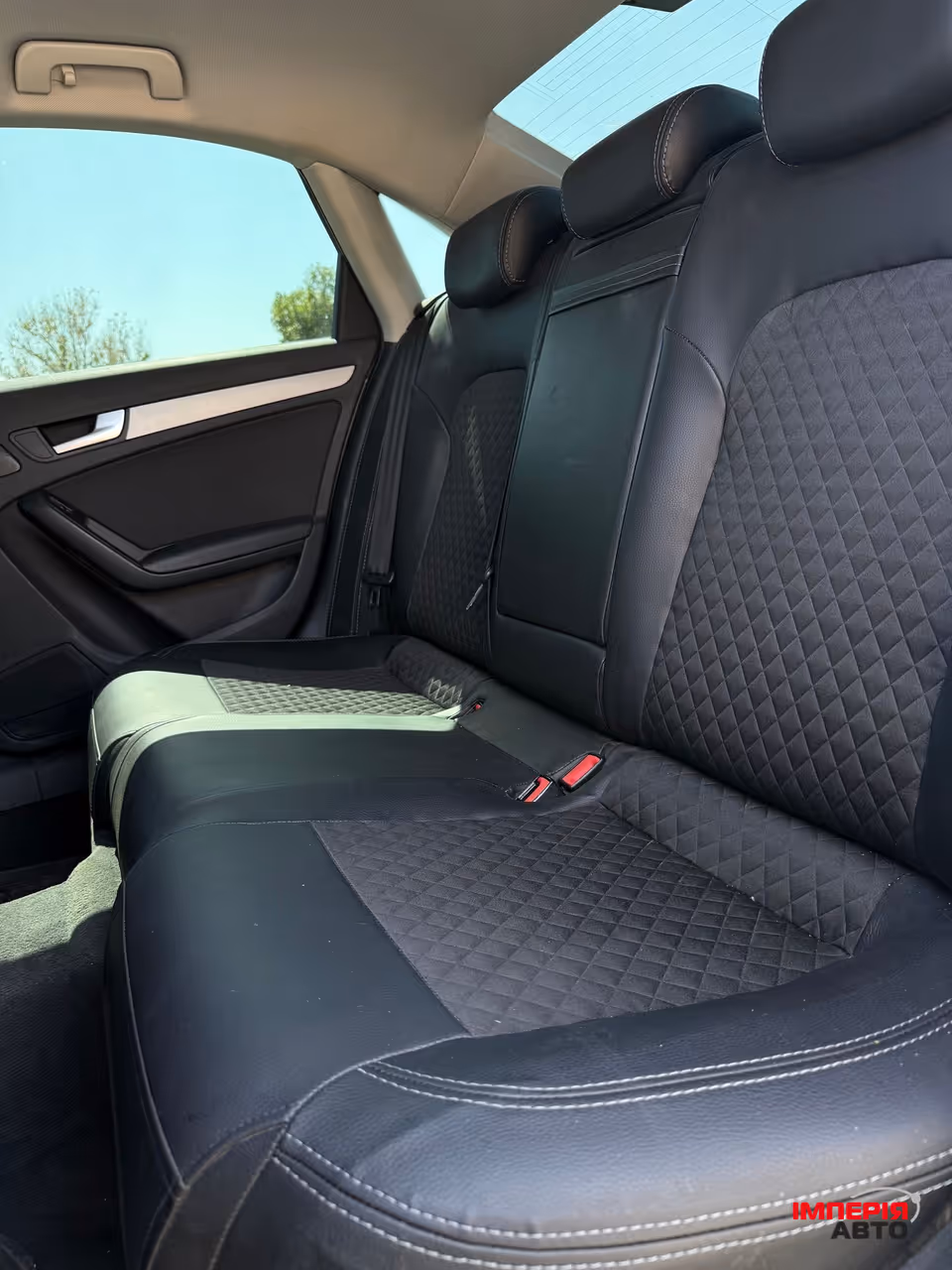 Audi A4 - фото 6