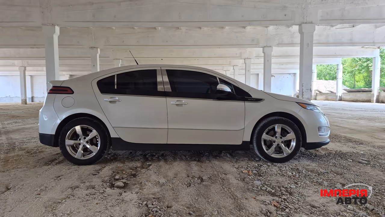 Chevrolet Volt - фото 2