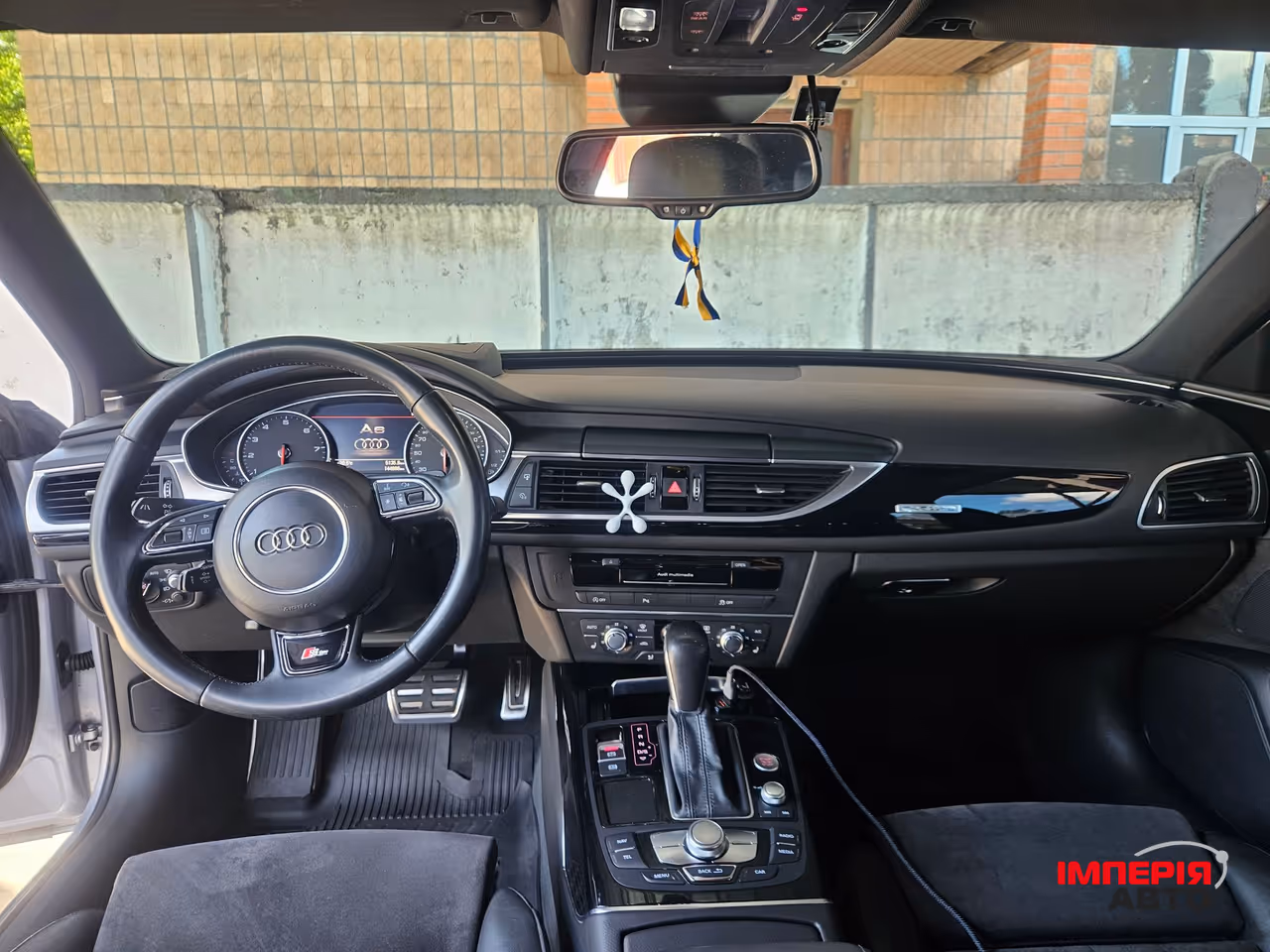 Audi A6 - фото 8