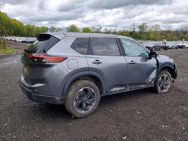 Nissan Rogue - фото 4