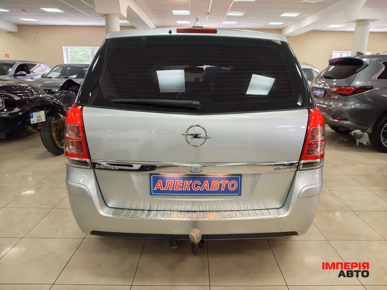 Opel Zafira - фото 5