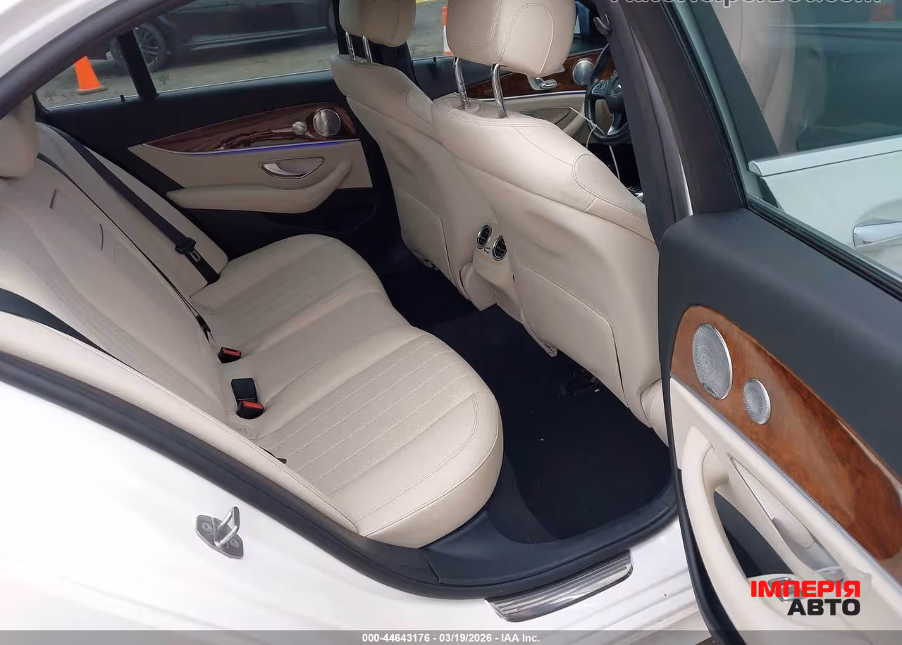 Mercedes-Benz E-Класс - фото 7