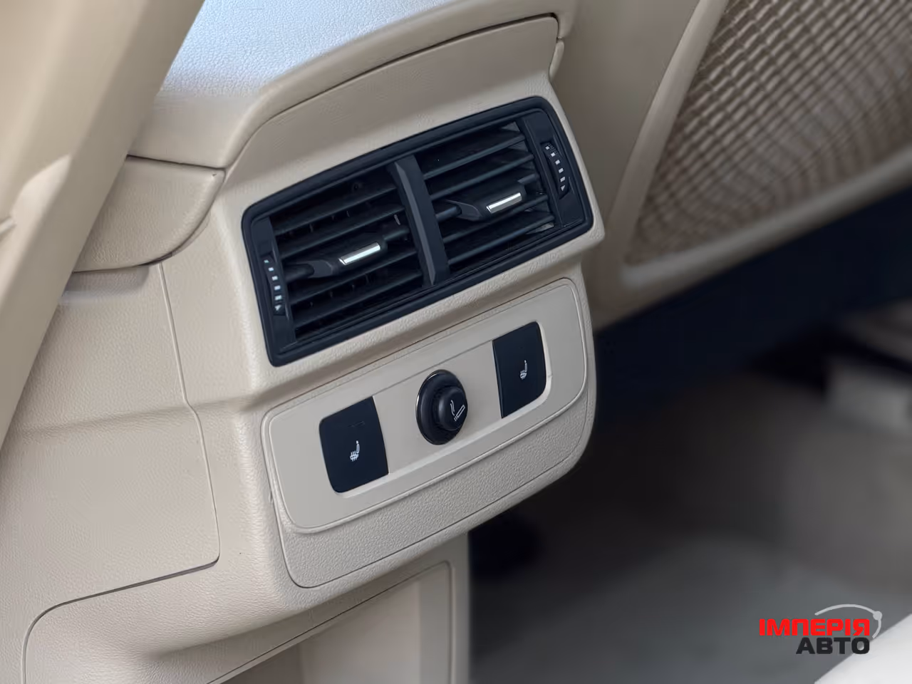 Audi Q7 - фото 20