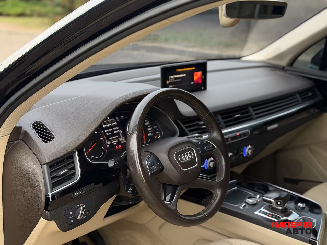 Audi Q7 - фото 26