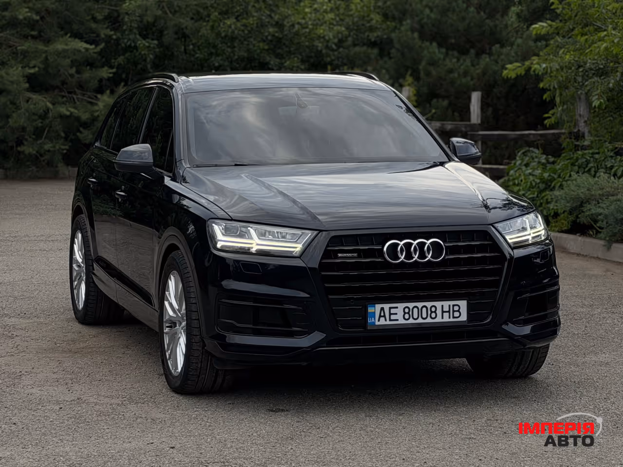 Audi Q7 - фото 1