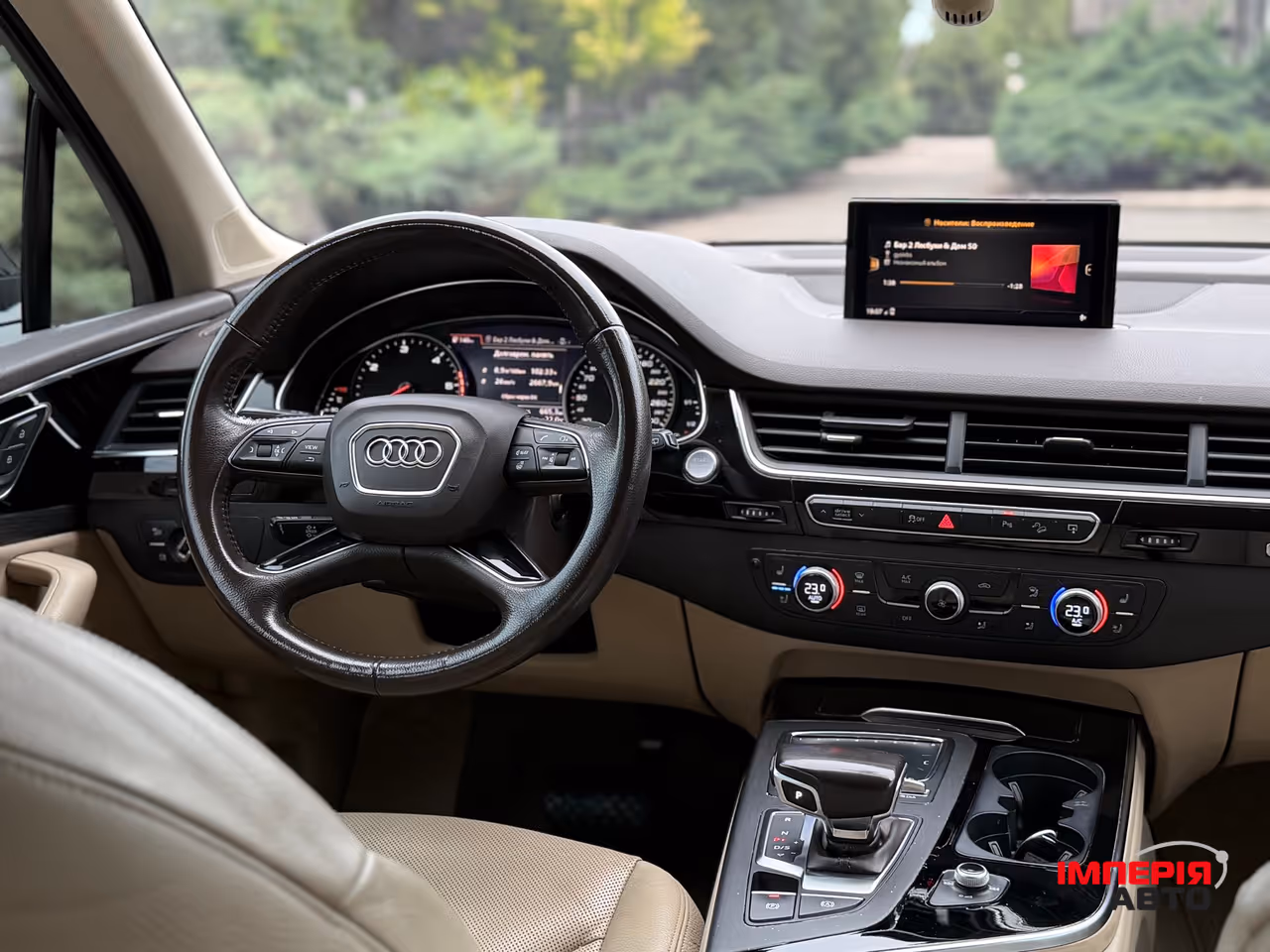 Audi Q7 - фото 29