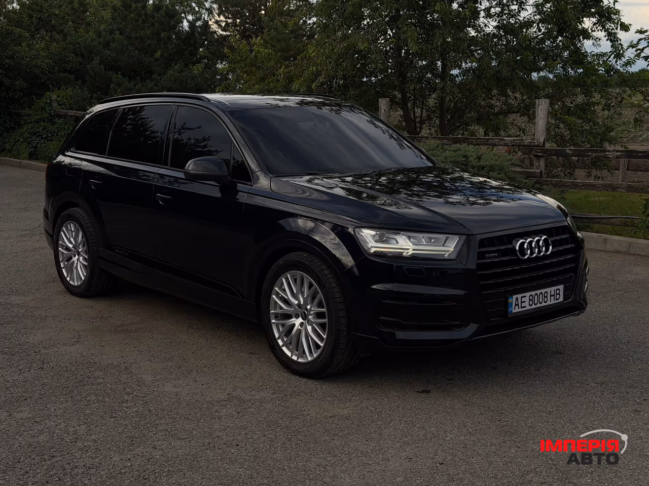 Audi Q7 - фото 9