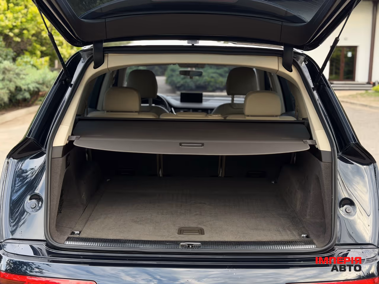 Audi Q7 - фото 19