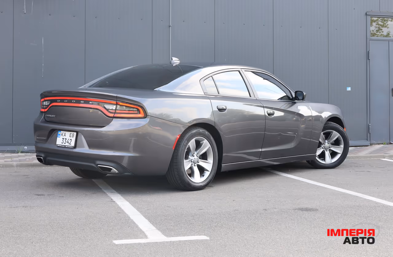 Dodge Charger - фото 11