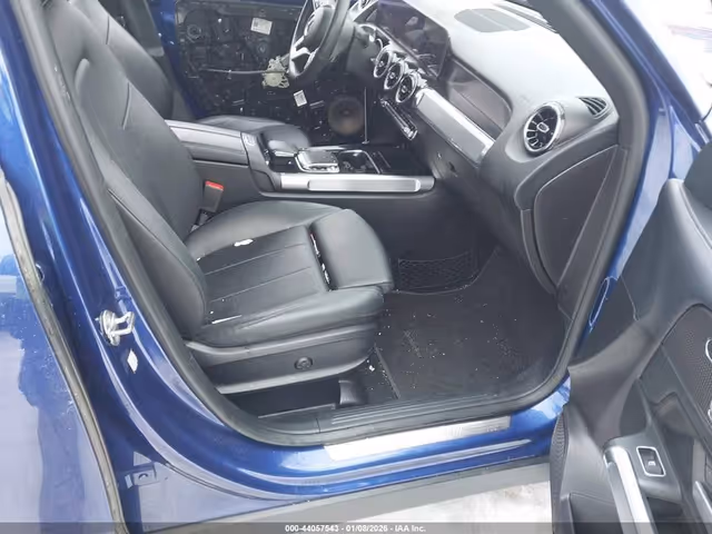 Mercedes-Benz GLB - фото 5