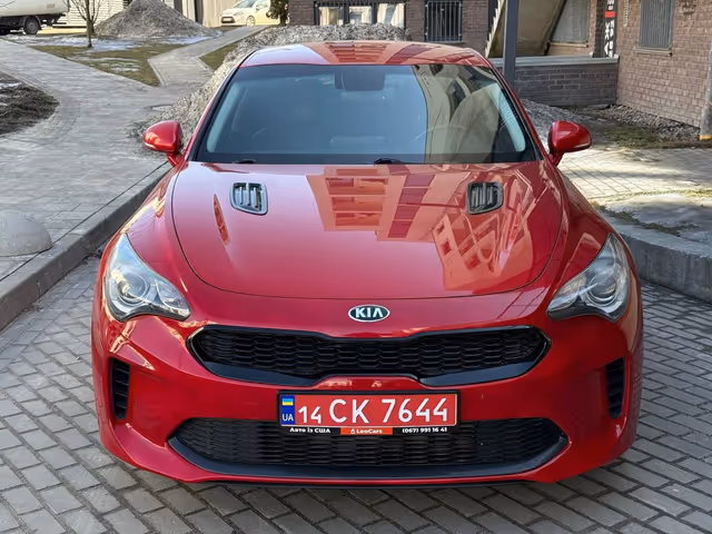 Kia Stinger - фото 2