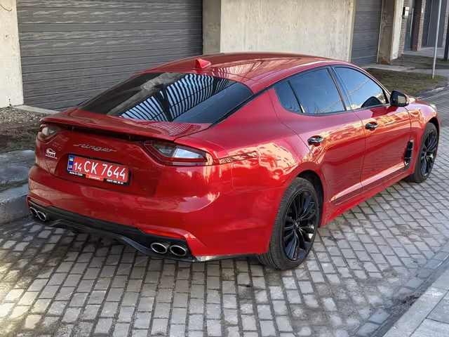 Kia Stinger - фото 4