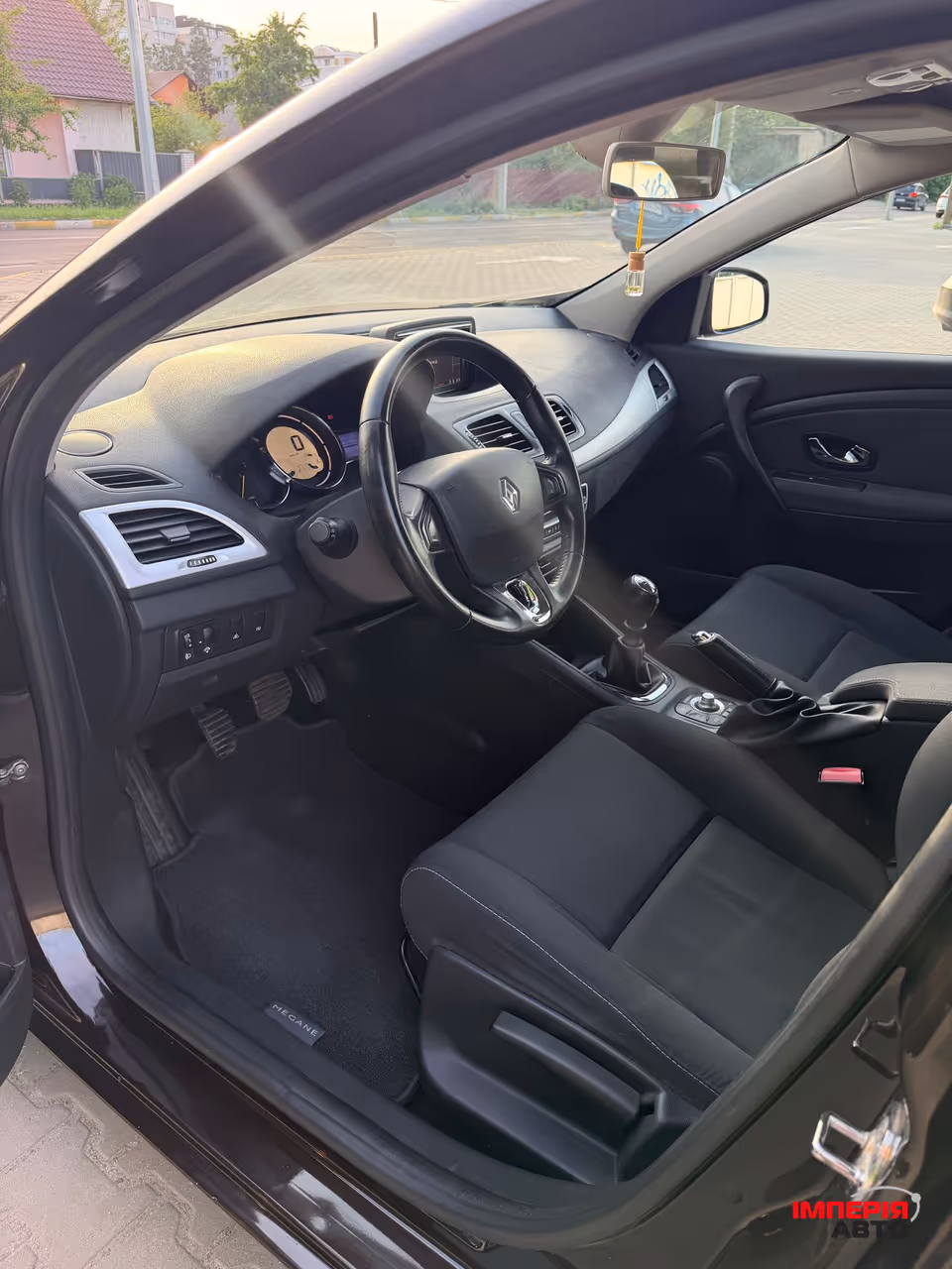 Renault Megane - фото 30