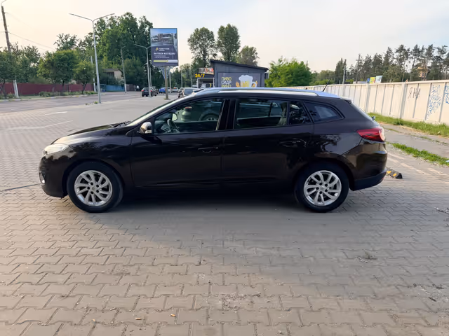 Renault Megane - фото 4