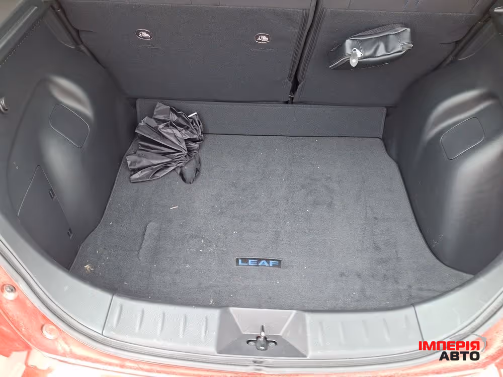 Nissan Leaf - фото 12