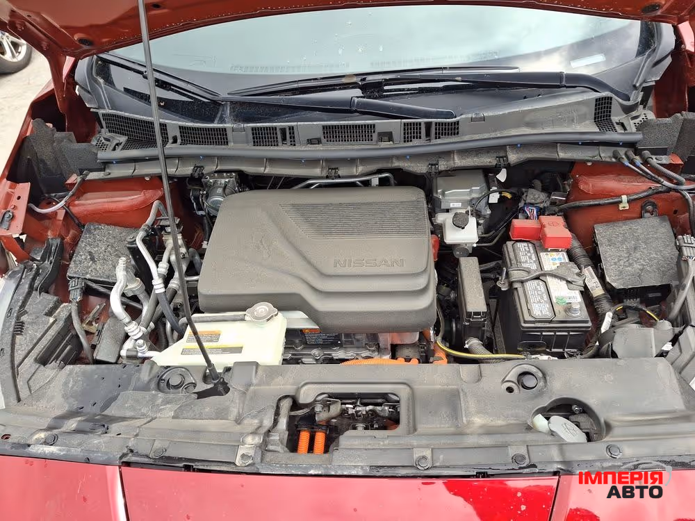 Nissan Leaf - фото 8