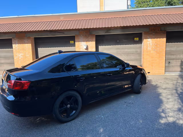 Volkswagen Jetta - фото 3