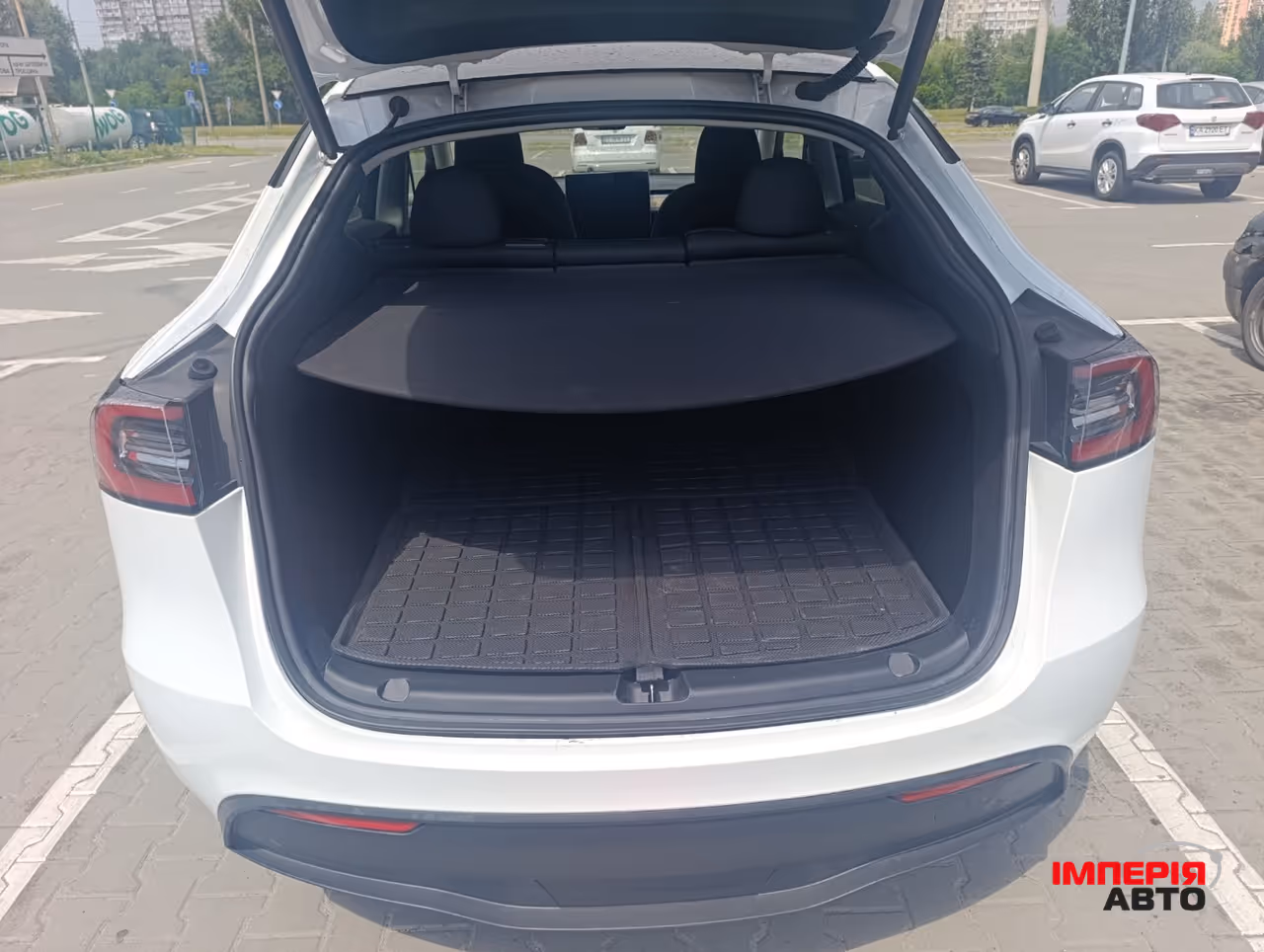 Tesla Model Y - фото 21