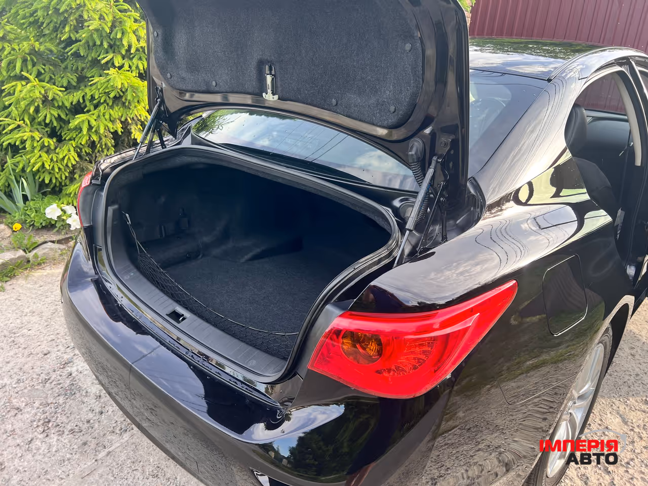 Infiniti Q50 - фото 12