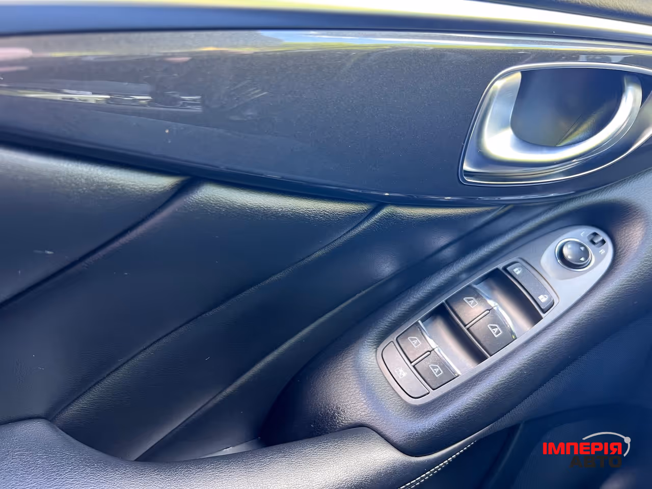 Infiniti Q50 - фото 19