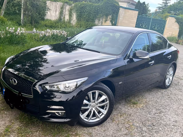 Infiniti Q50 - фото 1