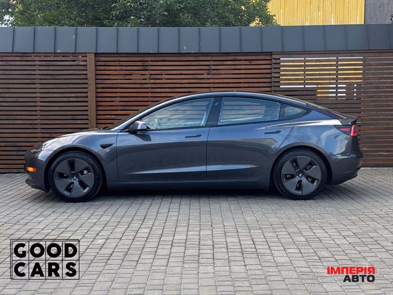 Tesla Model 3 - фото 4
