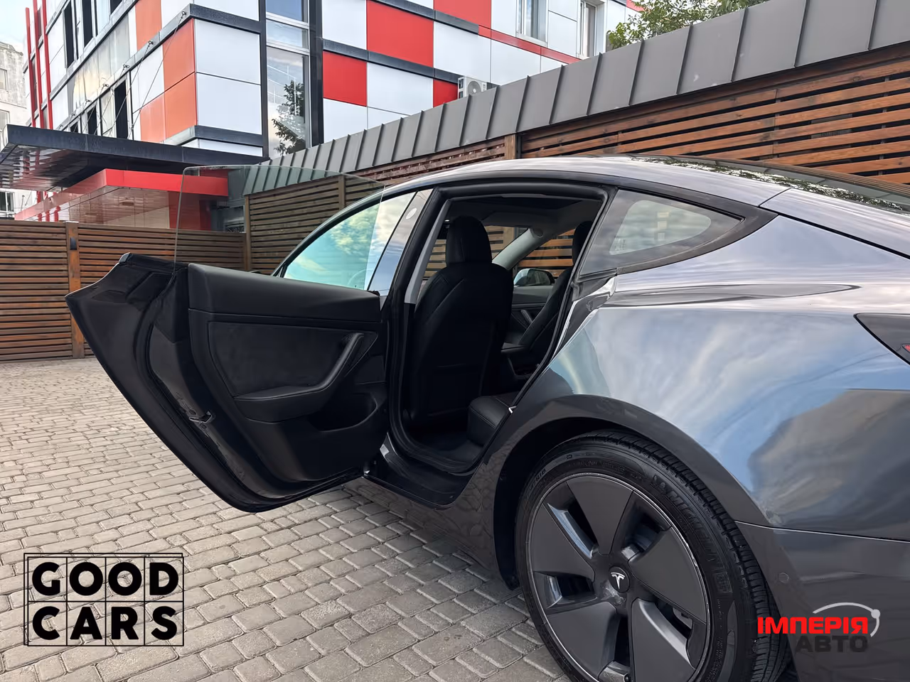 Tesla Model 3 - фото 31