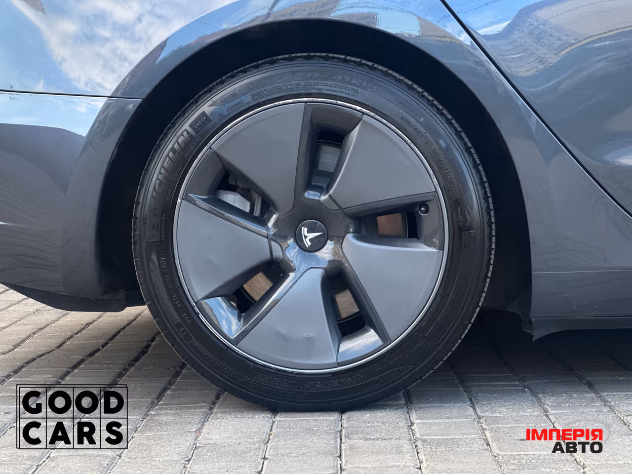 Tesla Model 3 - фото 15