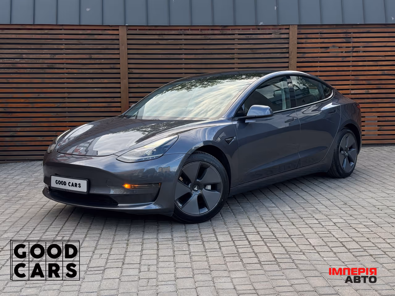 Tesla Model 3 - фото 1