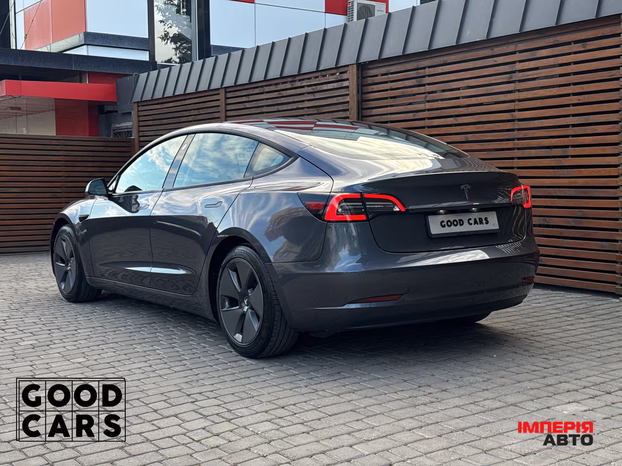 Tesla Model 3 - фото 5
