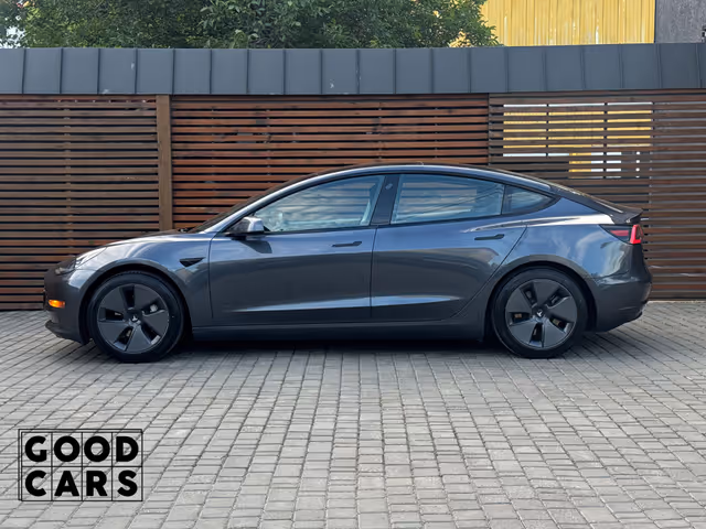 Tesla Model 3 - фото 4